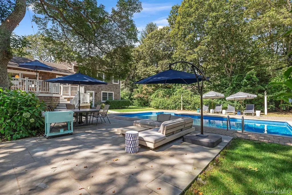 44 Midhampton Avenue Quogue NY 11959
