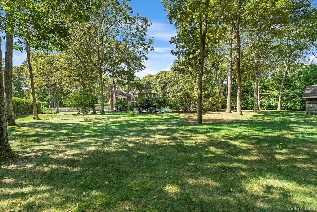 44 Midhampton Avenue Quogue NY 11959