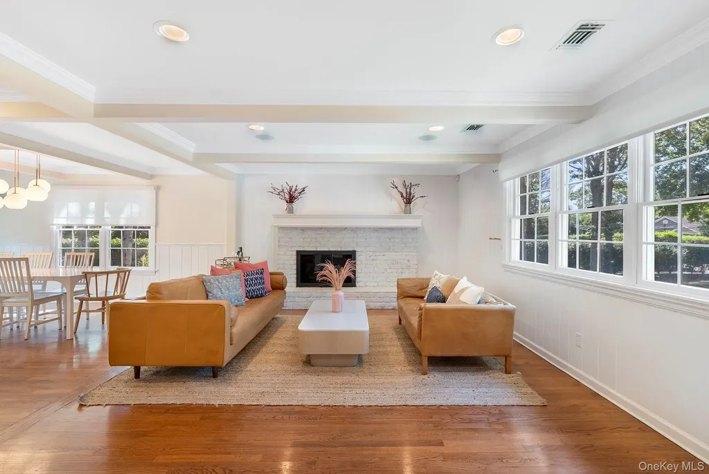 44 Midhampton Avenue Quogue NY 11959