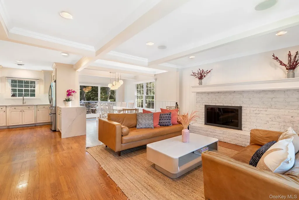 44 Midhampton Avenue Quogue NY 11959