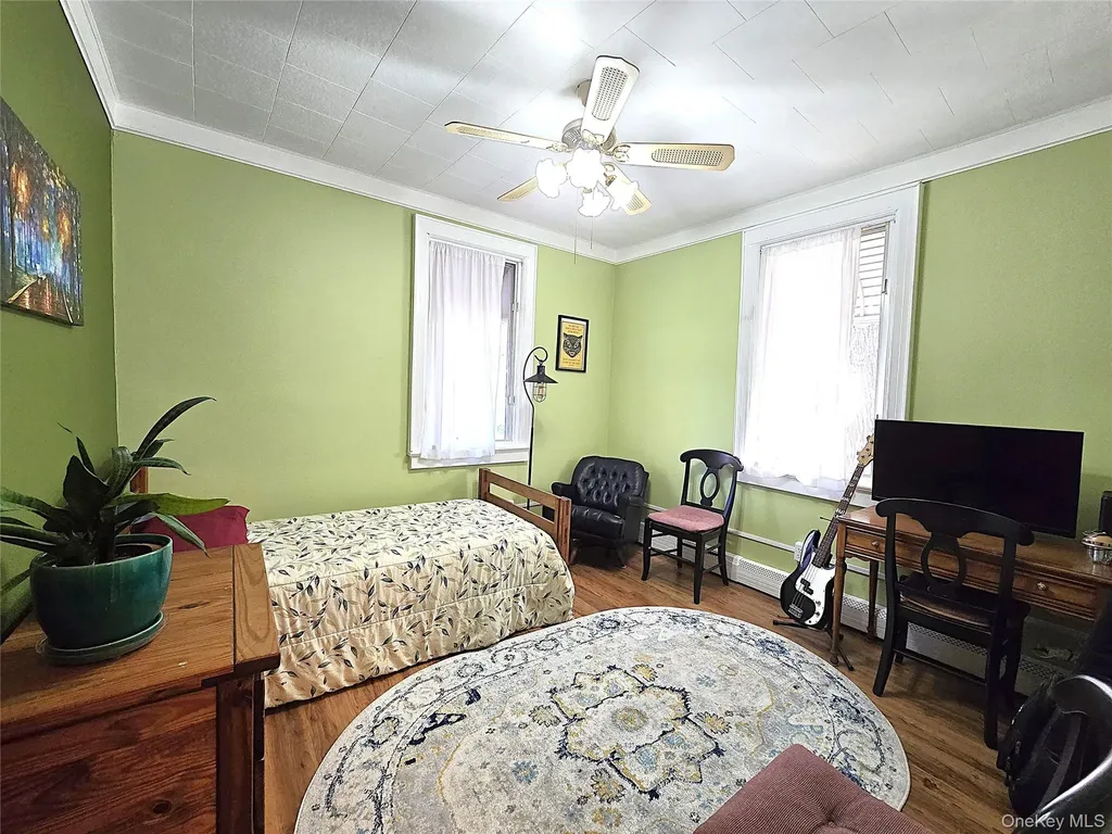 16 Daisy Place Selden NY 11784