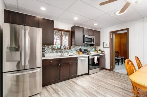 16 Daisy Place Selden NY 11784