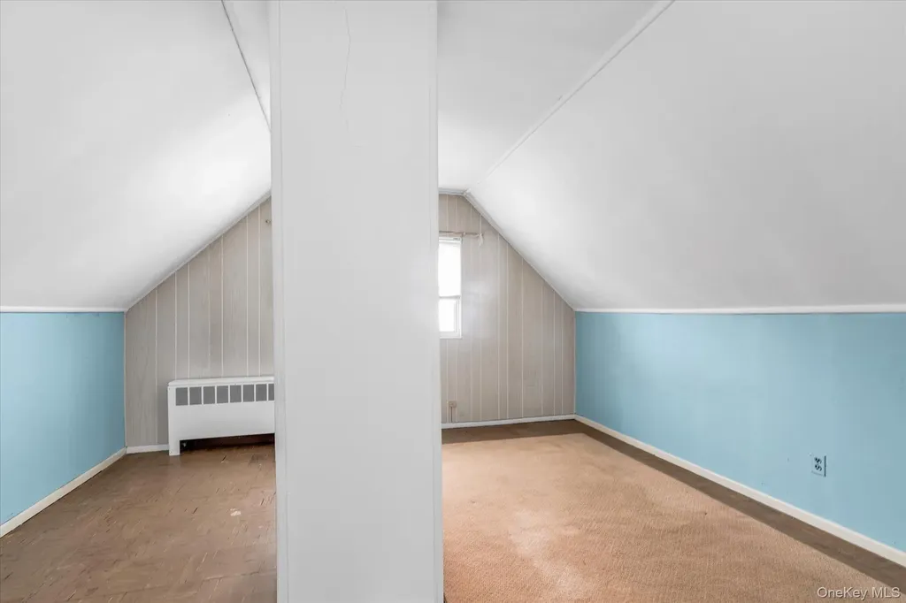 47 Link Lane Hicksville NY 11801