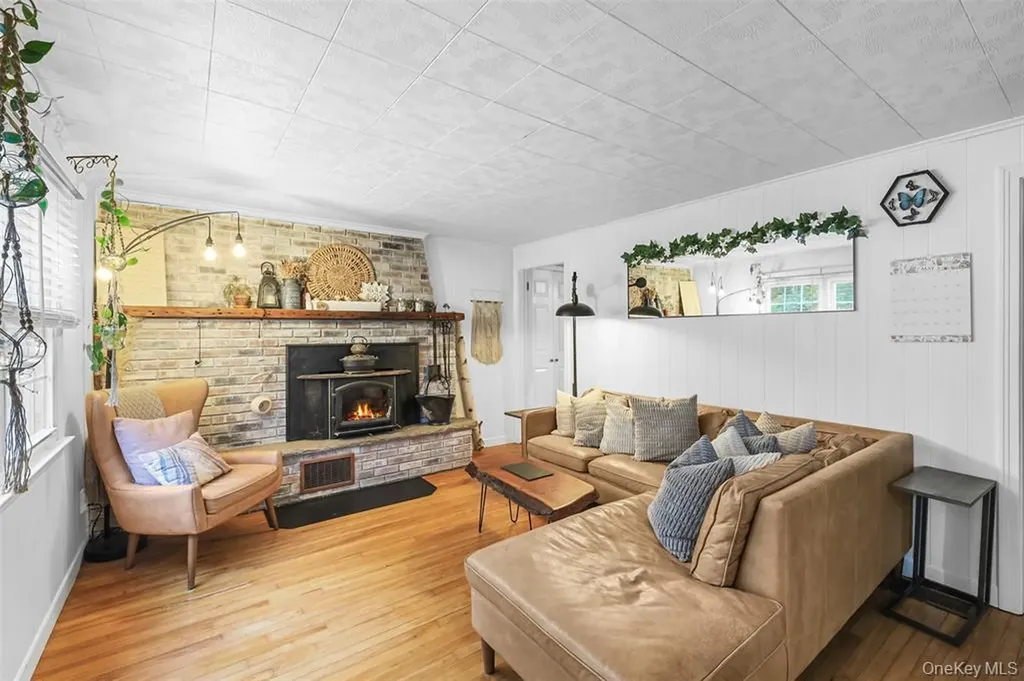 46 Quaker Hill Road Monroe NY 10950