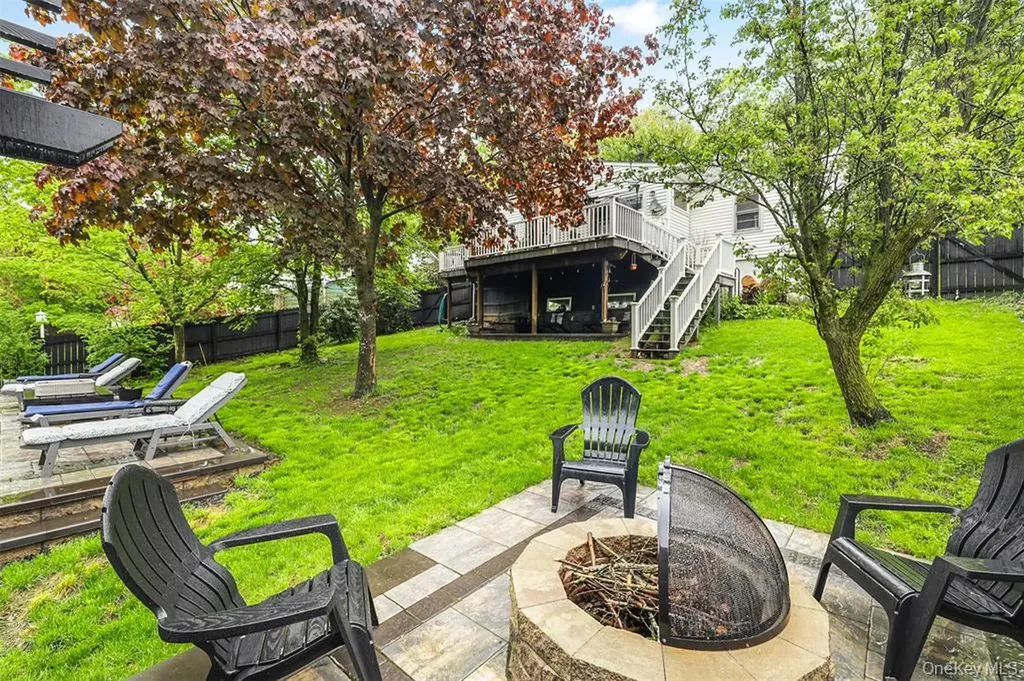 46 Quaker Hill Road Monroe NY 10950
