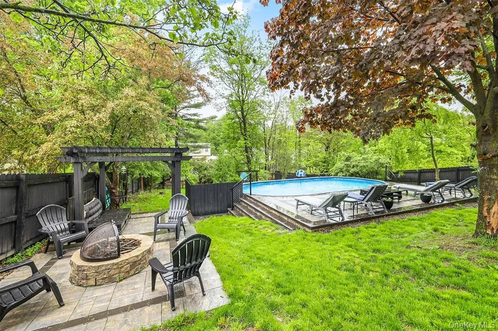 46 Quaker Hill Road Monroe NY 10950