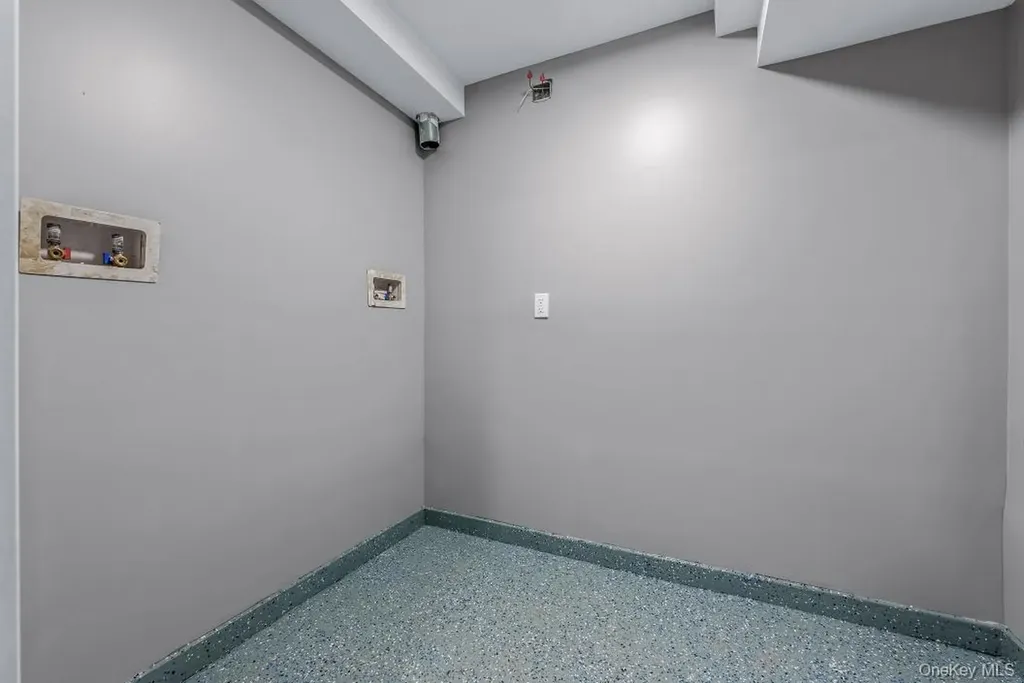 37-02 Francis Lewis Boulevard Bayside NY 11361