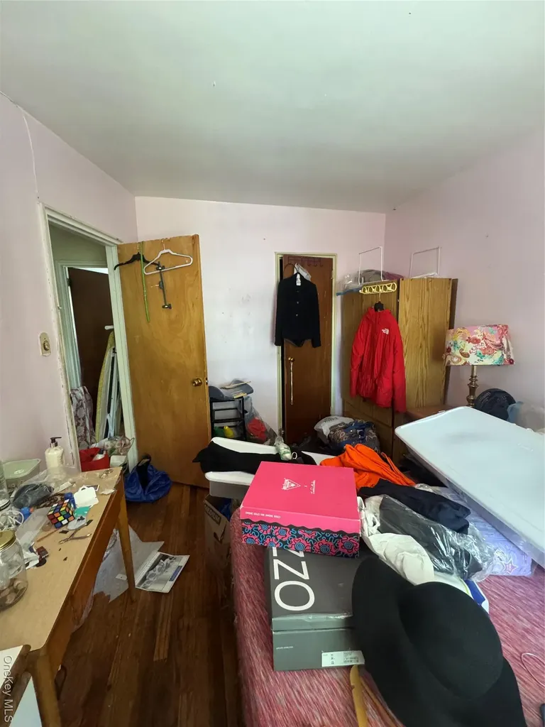1017 E 229 Street, Bronx, Bronx NY 10466