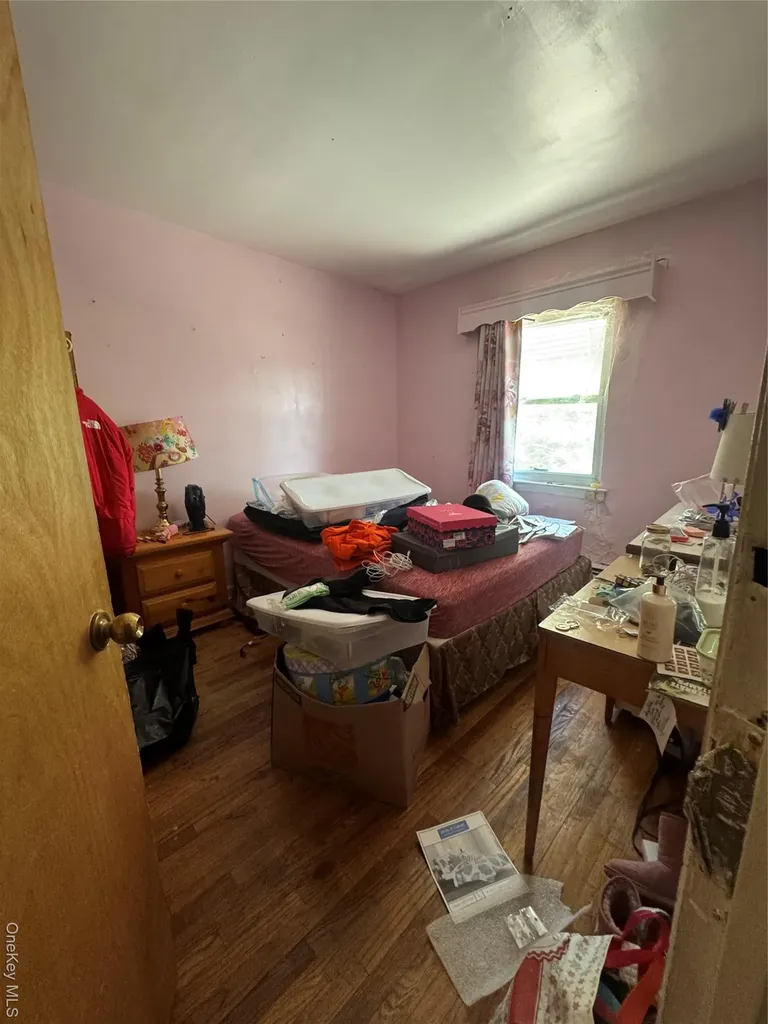 1017 E 229 Street, Bronx, Bronx NY 10466