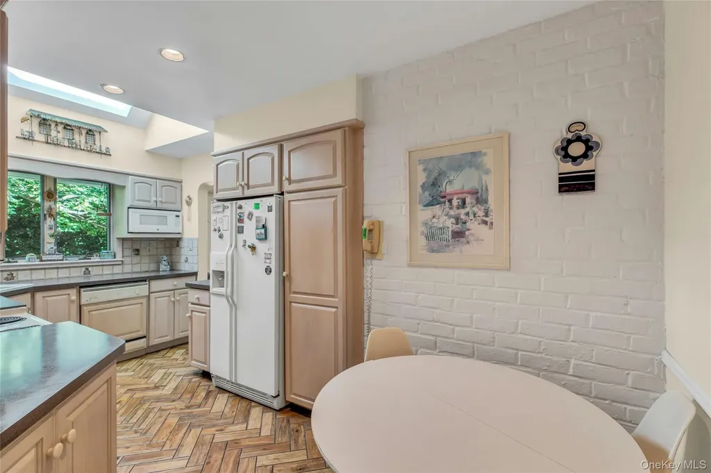 335 Smith Street Merrick NY 11566
