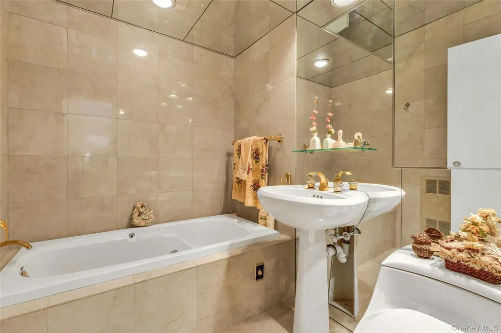 335 Smith Street Merrick NY 11566