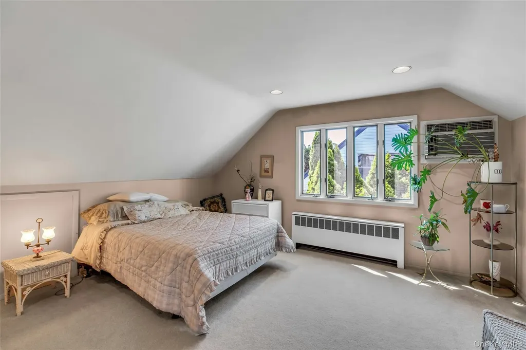 335 Smith Street Merrick NY 11566