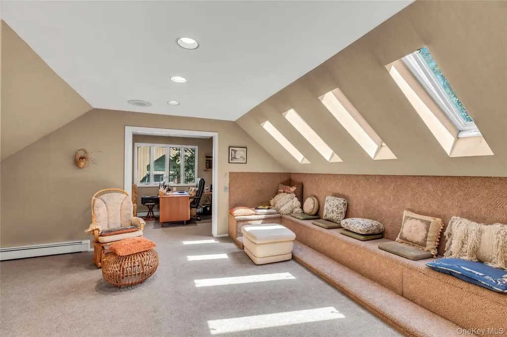 335 Smith Street Merrick NY 11566