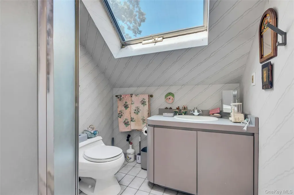 335 Smith Street Merrick NY 11566
