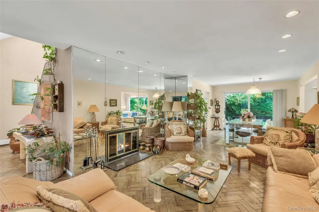 335 Smith Street Merrick NY 11566