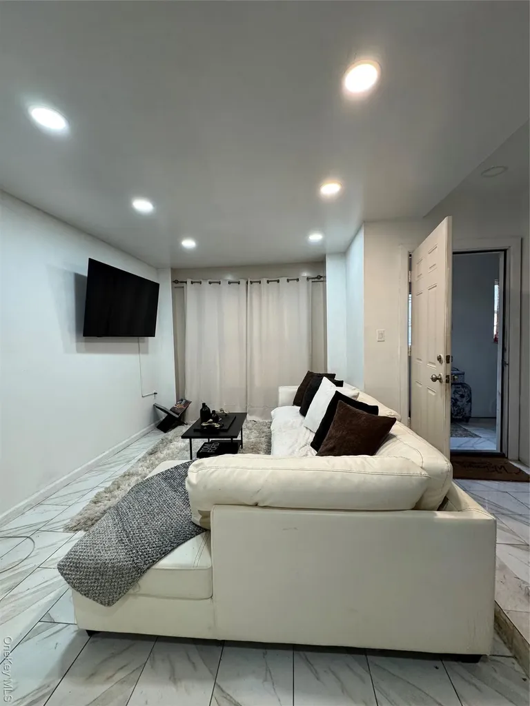 2028 Pitman Avenue Bronx NY 10466