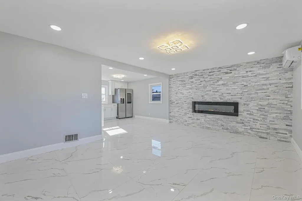 52 State Street Valley Stream NY 11580