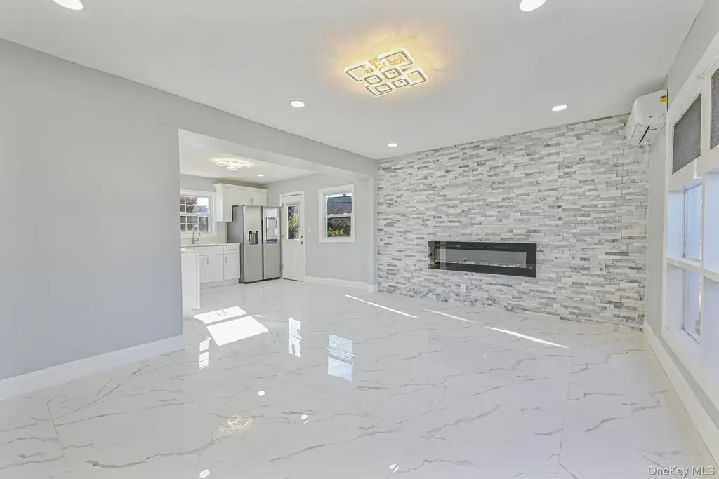 52 State Street Valley Stream NY 11580
