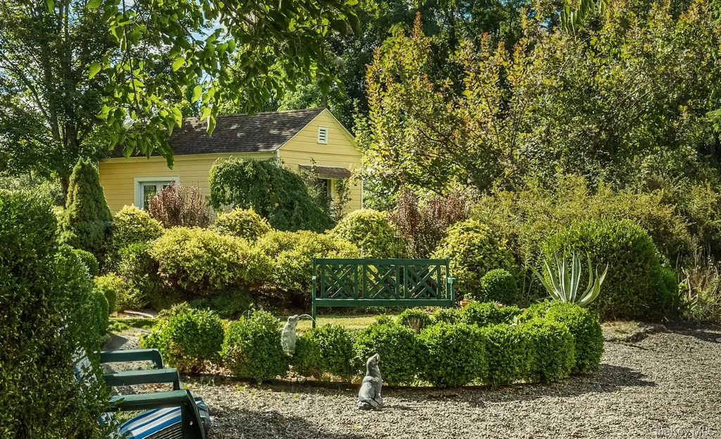 1281 Woods Road Germantown NY 12526