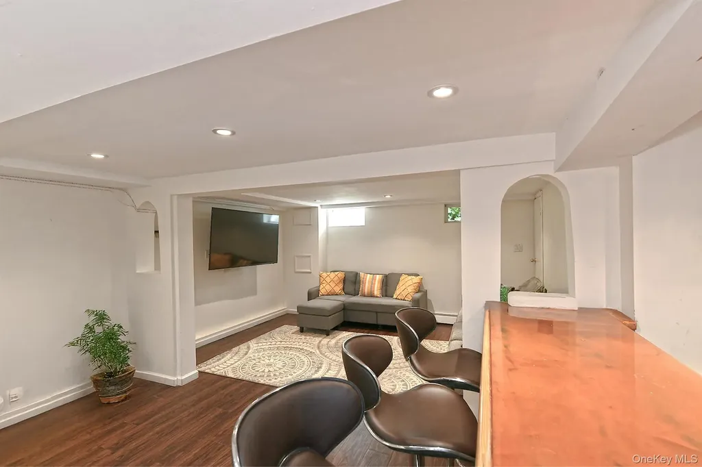899 Brent Drive Wantagh NY 11793