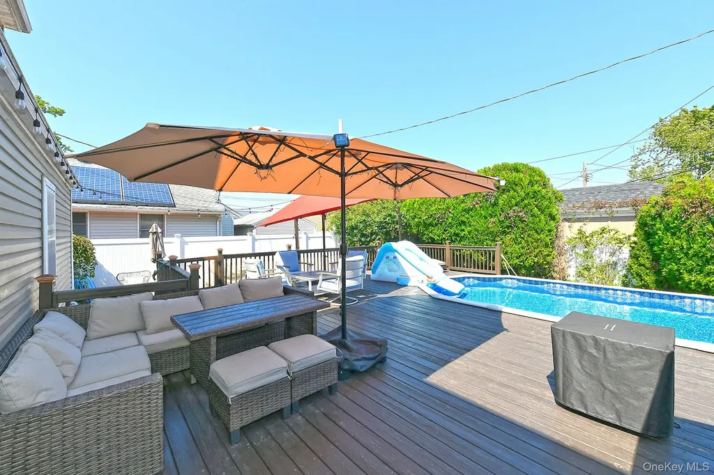899 Brent Drive Wantagh NY 11793