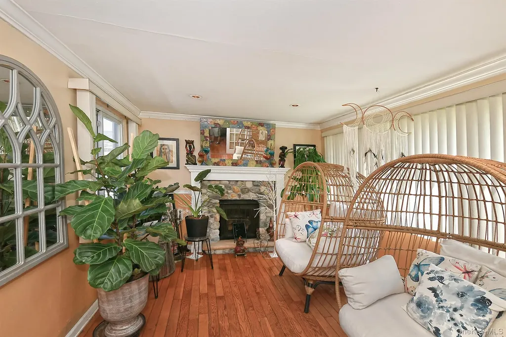 899 Brent Drive Wantagh NY 11793