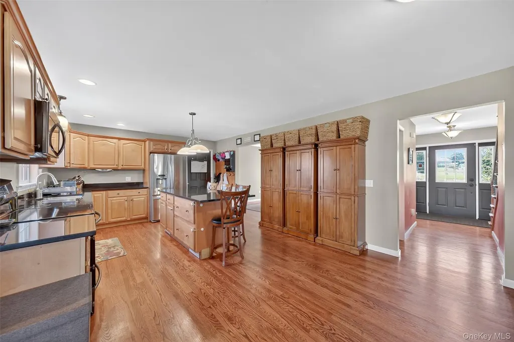 31 Trapps View Farm Road Wallkill NY 12589