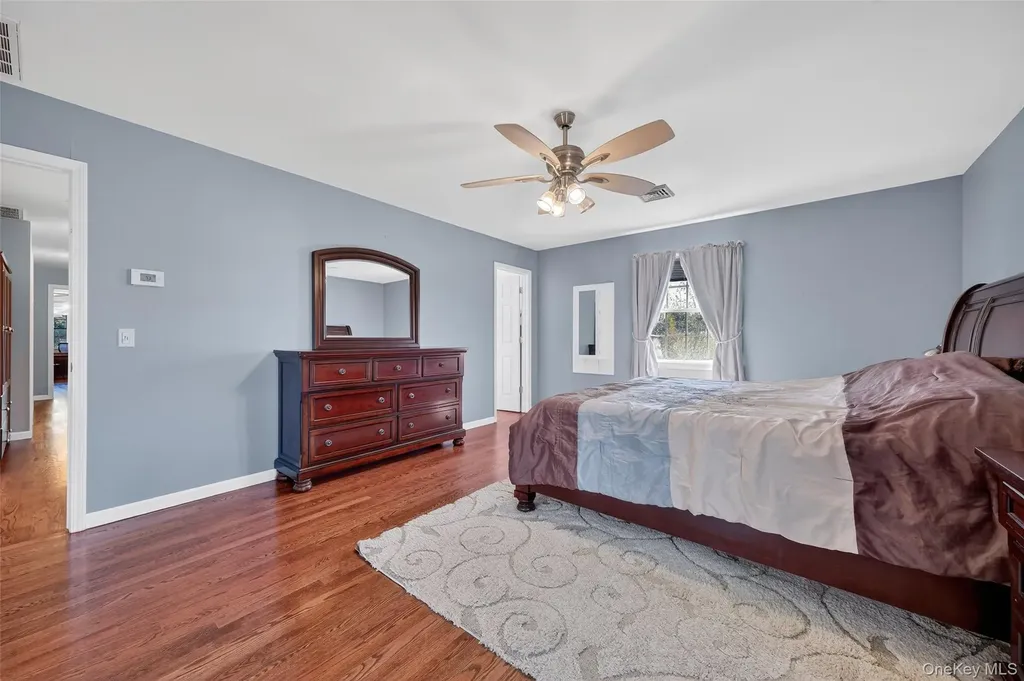 31 Trapps View Farm Road Wallkill NY 12589