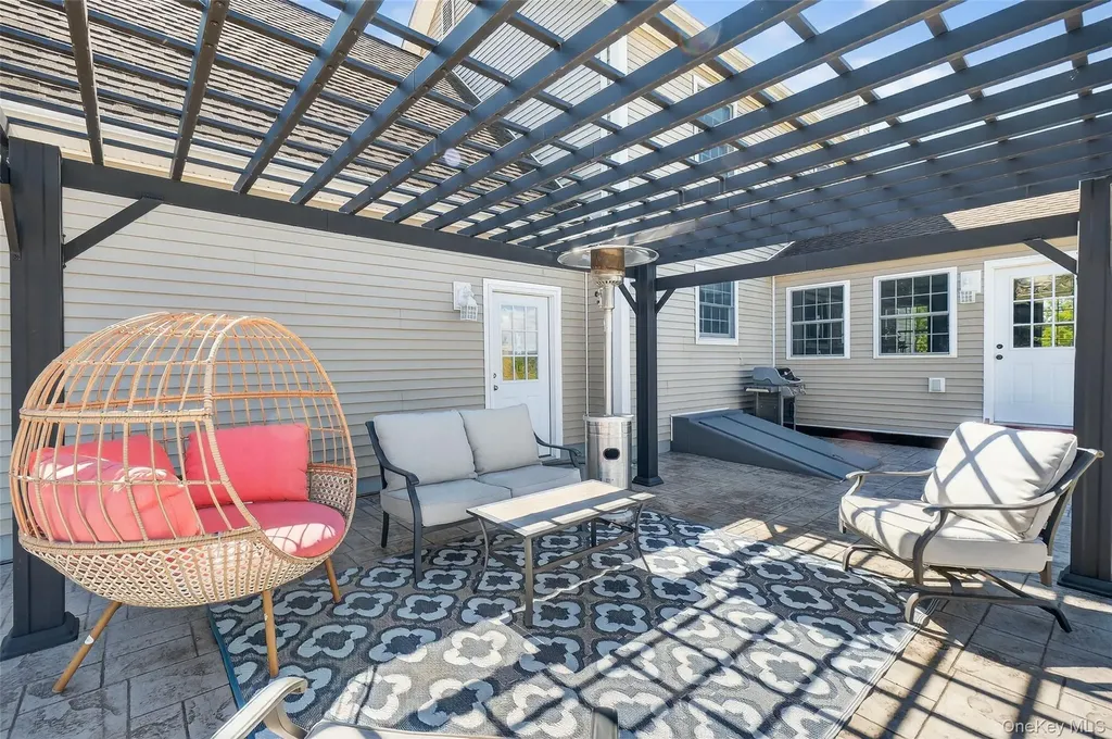 31 Trapps View Farm Road Wallkill NY 12589