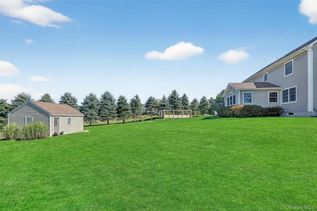 31 Trapps View Farm Road Wallkill NY 12589