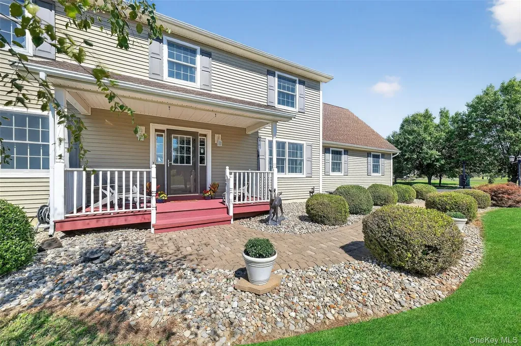 31 Trapps View Farm Road Wallkill NY 12589
