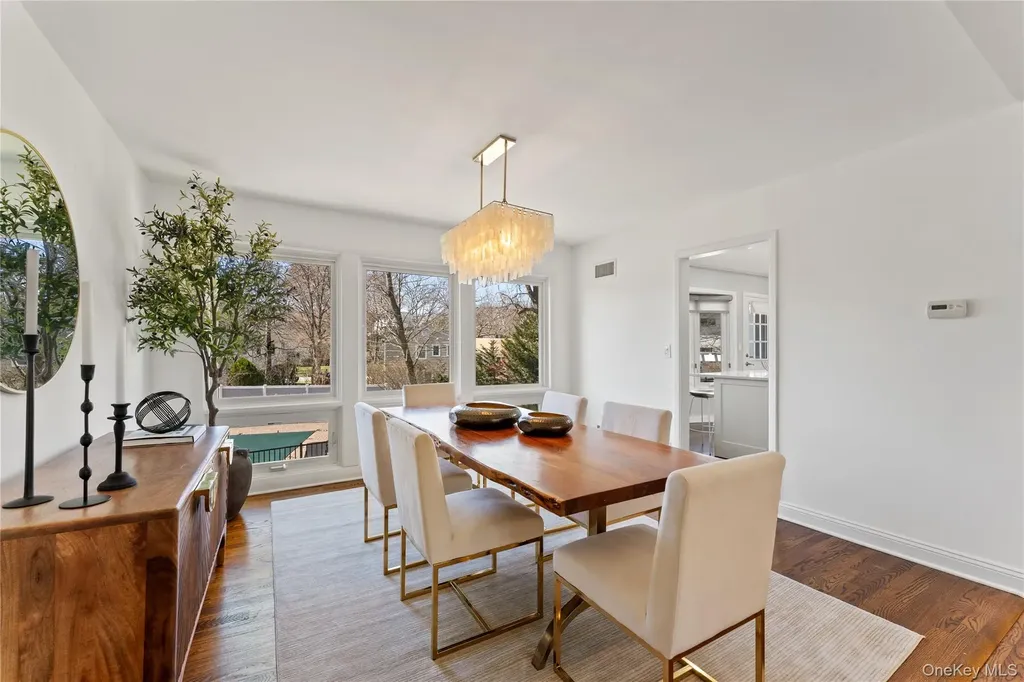 236 Robert Drive New Rochelle NY 10804