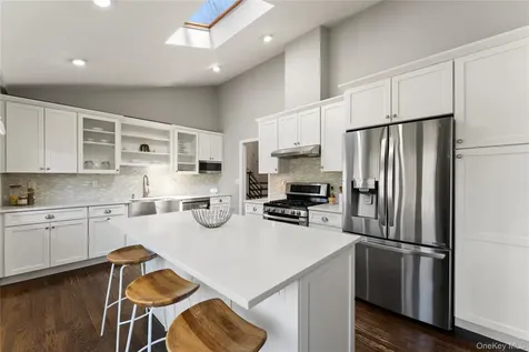 236 Robert Drive New Rochelle NY 10804