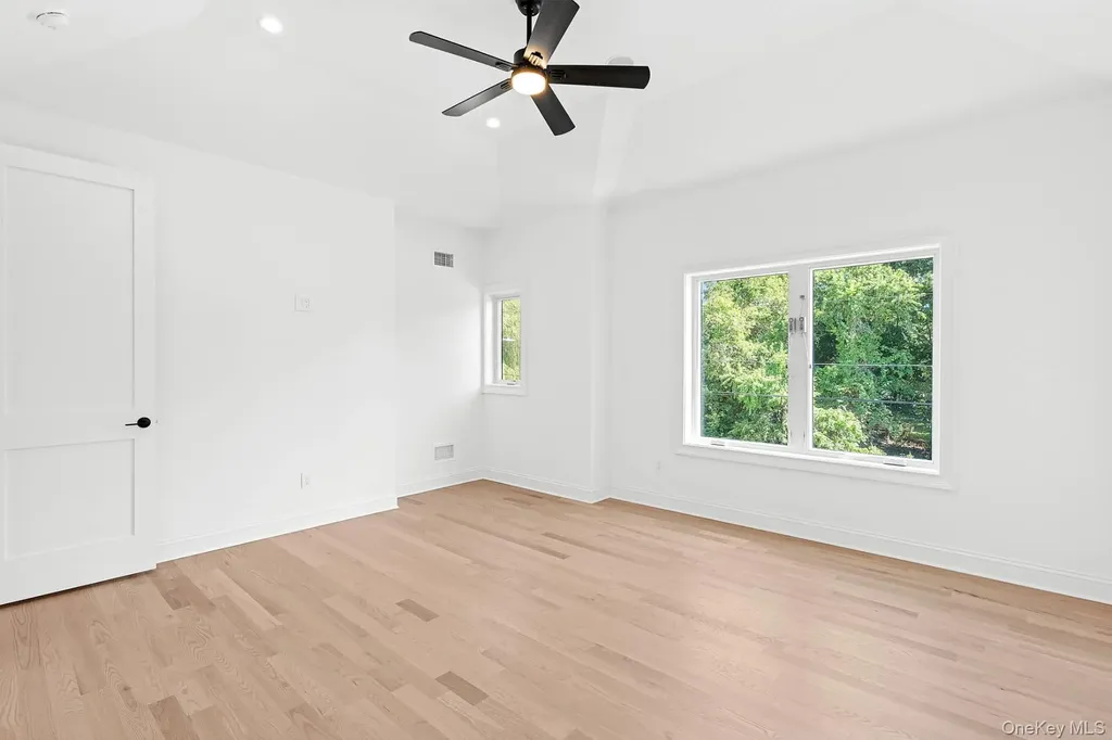 1900 Gillette Drive East Marion NY 11939