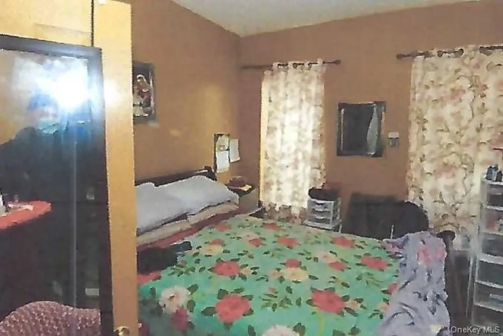 93- 03 Avenue L Brooklyn NY 11236