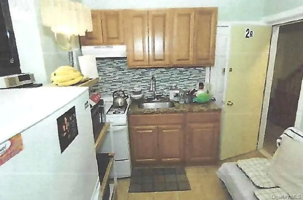 93- 03 Avenue L Brooklyn NY 11236