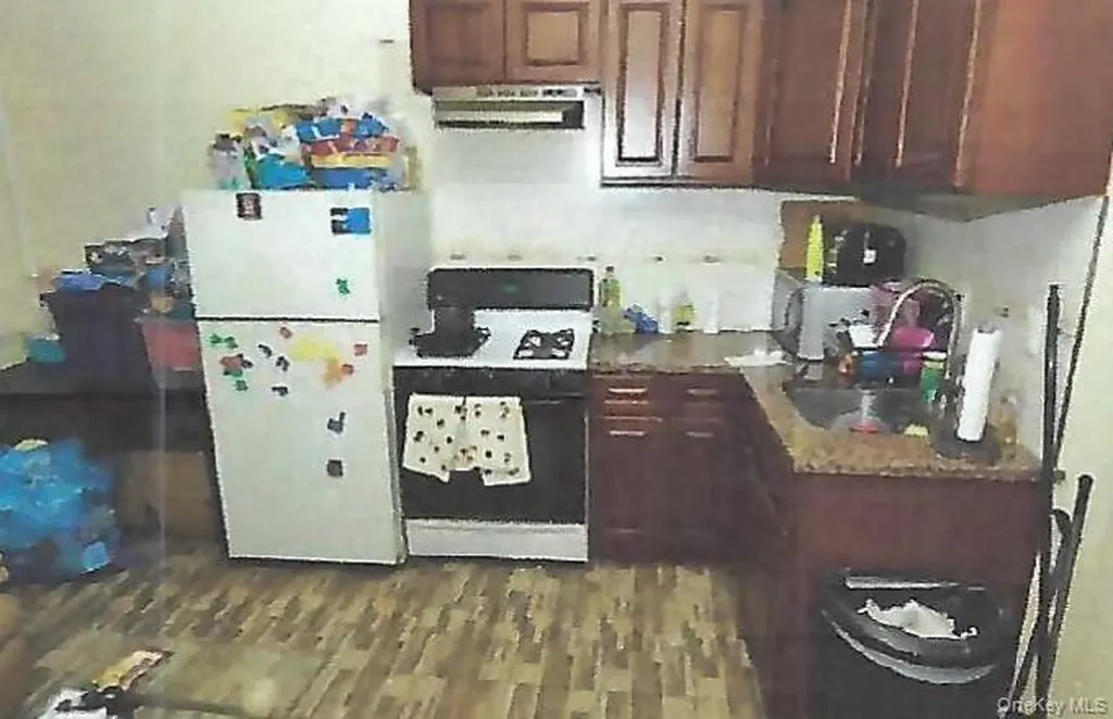 93- 03 Avenue L Brooklyn NY 11236