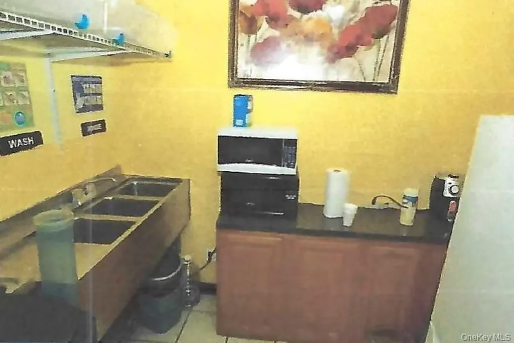 93- 03 Avenue L Brooklyn NY 11236