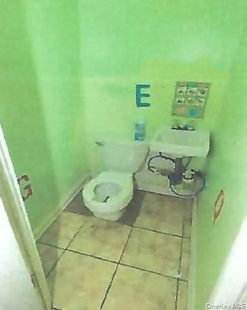 93- 03 Avenue L Brooklyn NY 11236