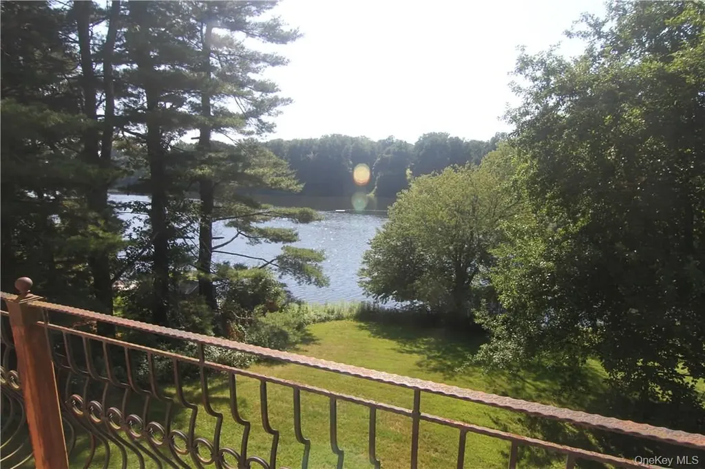 169 Shear Hill Road Mahopac NY 10541