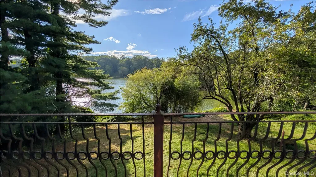 169 Shear Hill Road Mahopac NY 10541