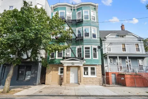 288 Woodworth Avenue Yonkers NY 10701