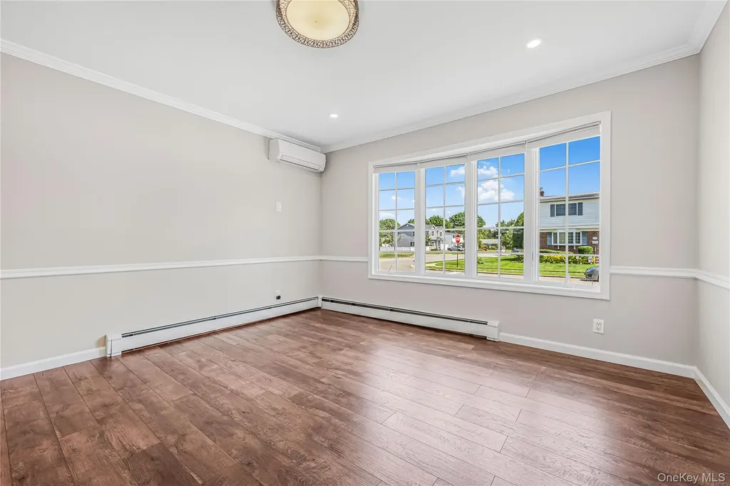 2 Flo Drive Syosset NY 11791