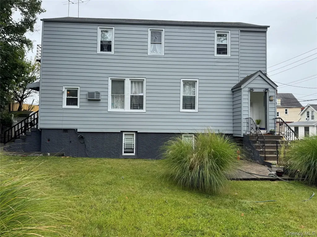 209 Lincoln Avenue Yonkers NY 10704
