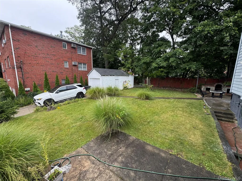 209 Lincoln Avenue Yonkers NY 10704