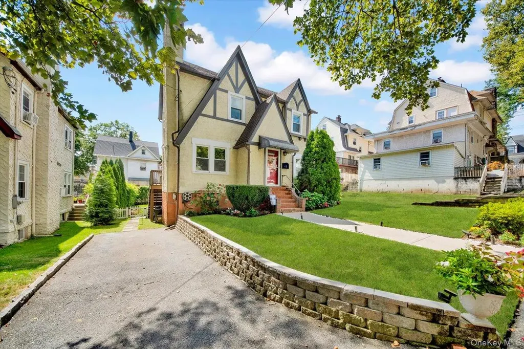 12 Crest Avenue Mount Vernon NY 10550