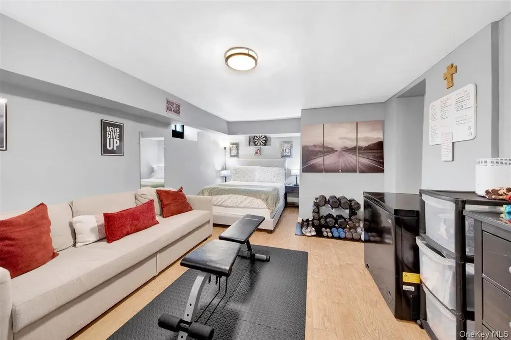 12 Crest Avenue Mount Vernon NY 10550
