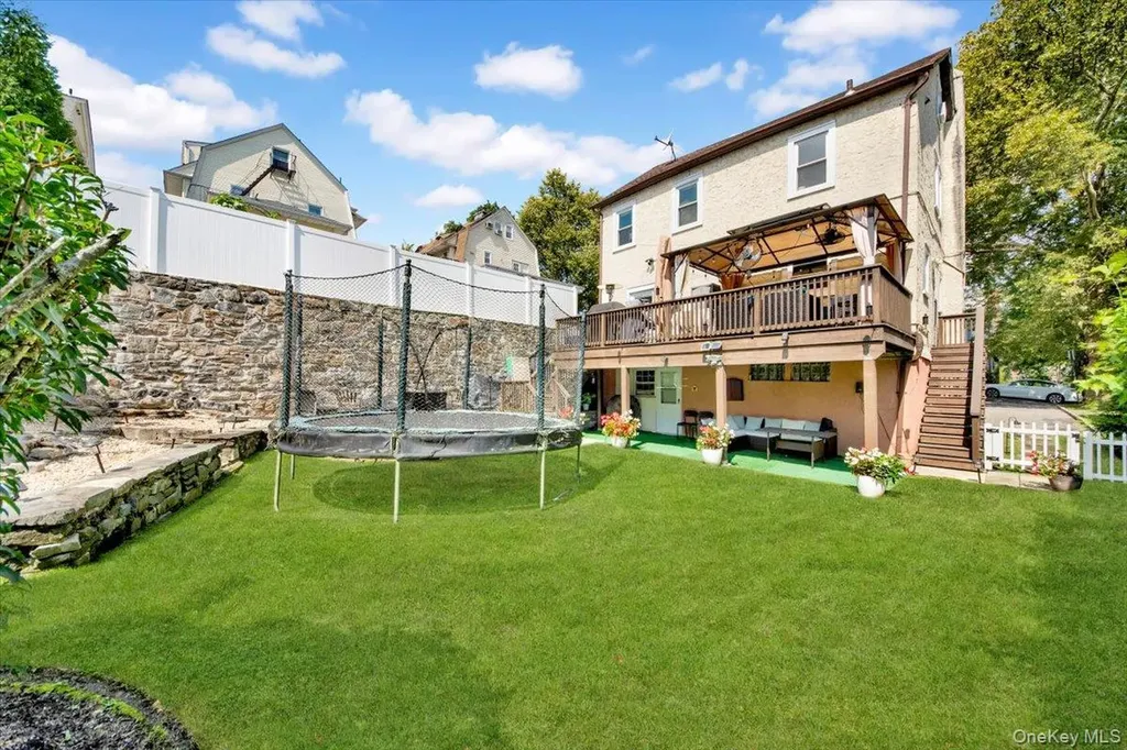 12 Crest Avenue Mount Vernon NY 10550