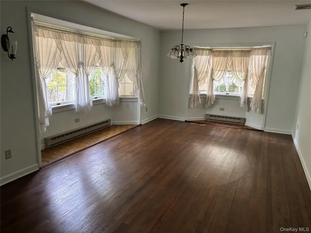 16 Rocklein Road Wading River NY 11792