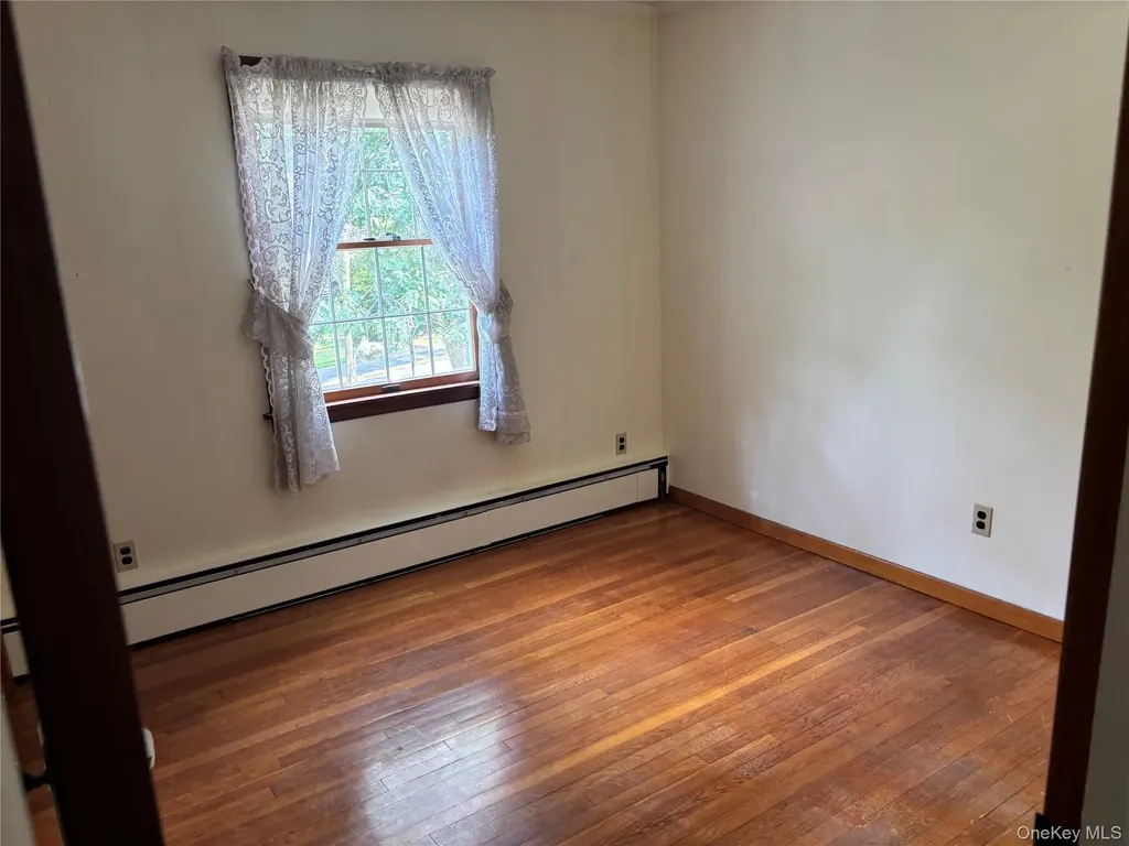 16 Rocklein Road Wading River NY 11792